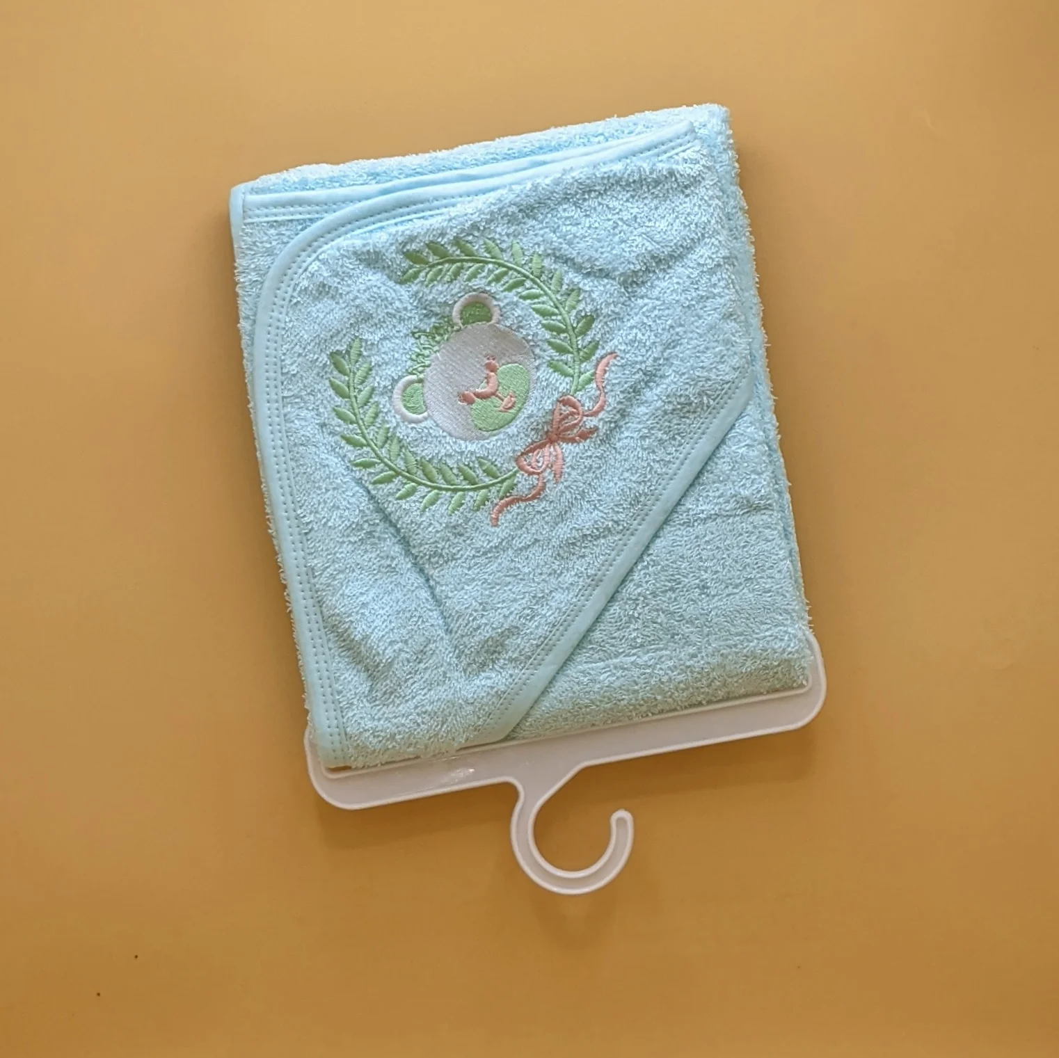 Hooded Bath Towel - Image 12
